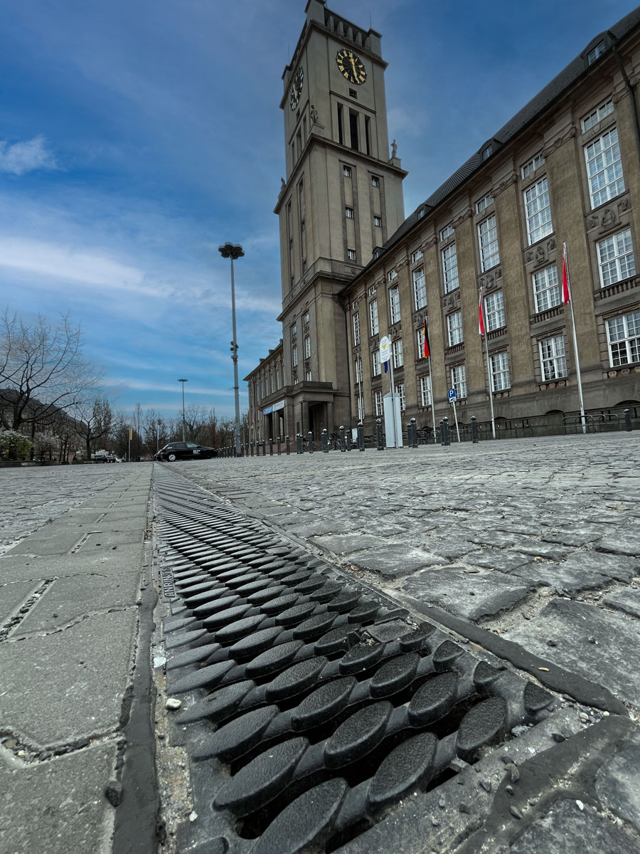 Berlin, John-F.-Kennedy-Platz_SF150